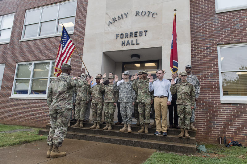 Military members in front of Forrest Hall at Middle Tennessee State University