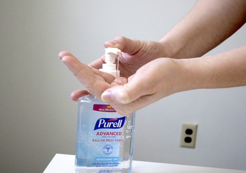 How To Seprate Acohol From Hand Sanitizer - Higiene Personal Personas Lavarse De La Mano A Mano Gel De ...
