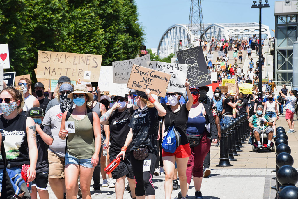 Nashville protest march bridge