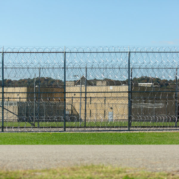 Tennessee prison barbed wire