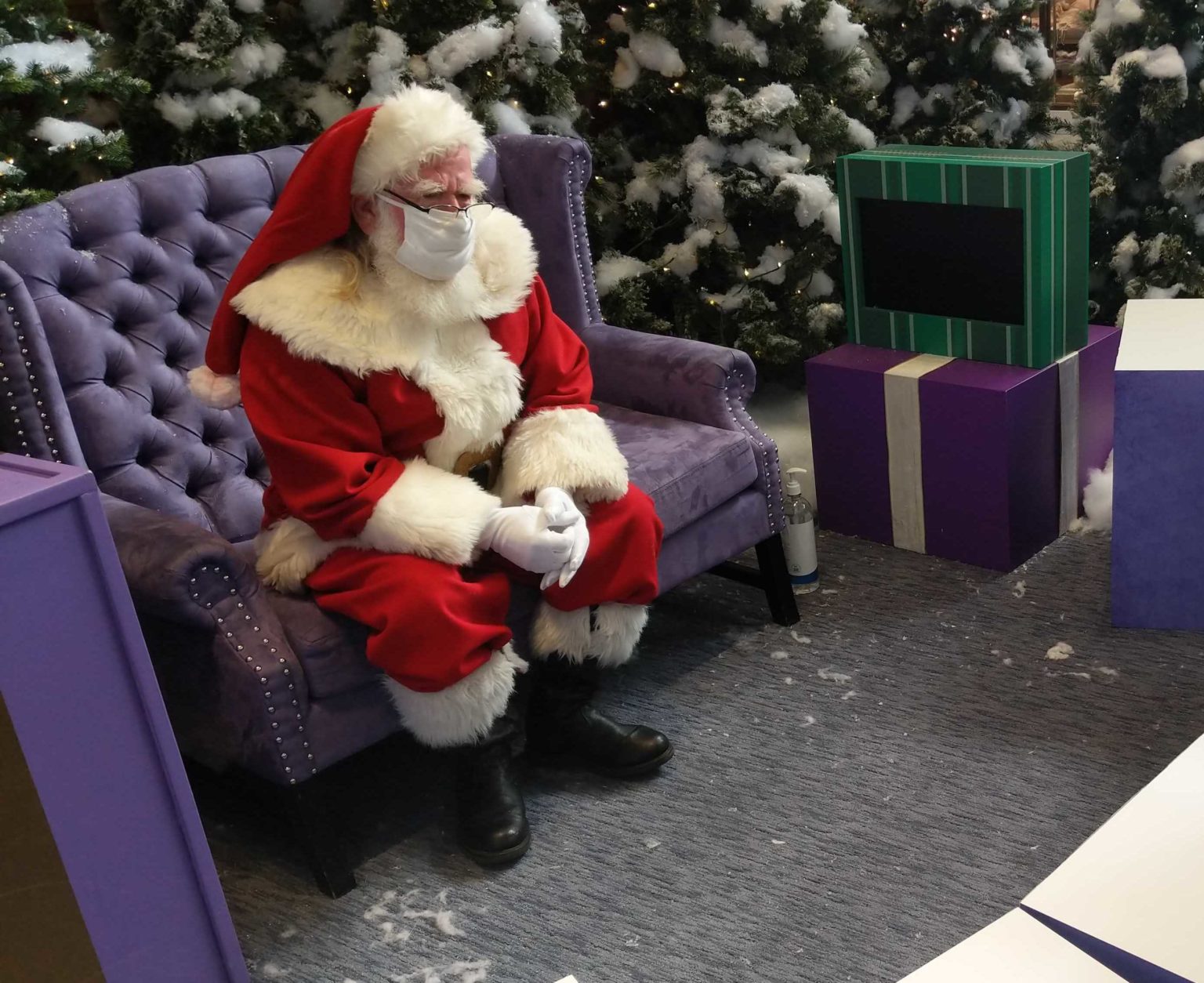 A Magical Christmas Visit With Santa Claus At West Edmonton Mall