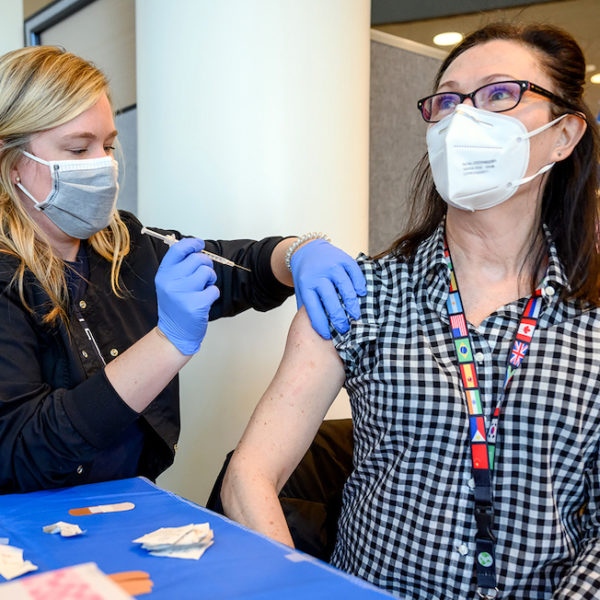 vaccine mask MTSU