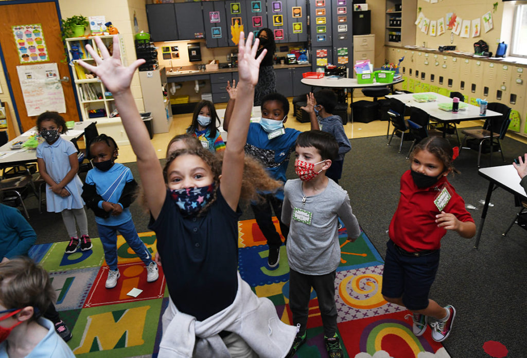 Metro Schools will stop requiring masks after spring break WPLN News