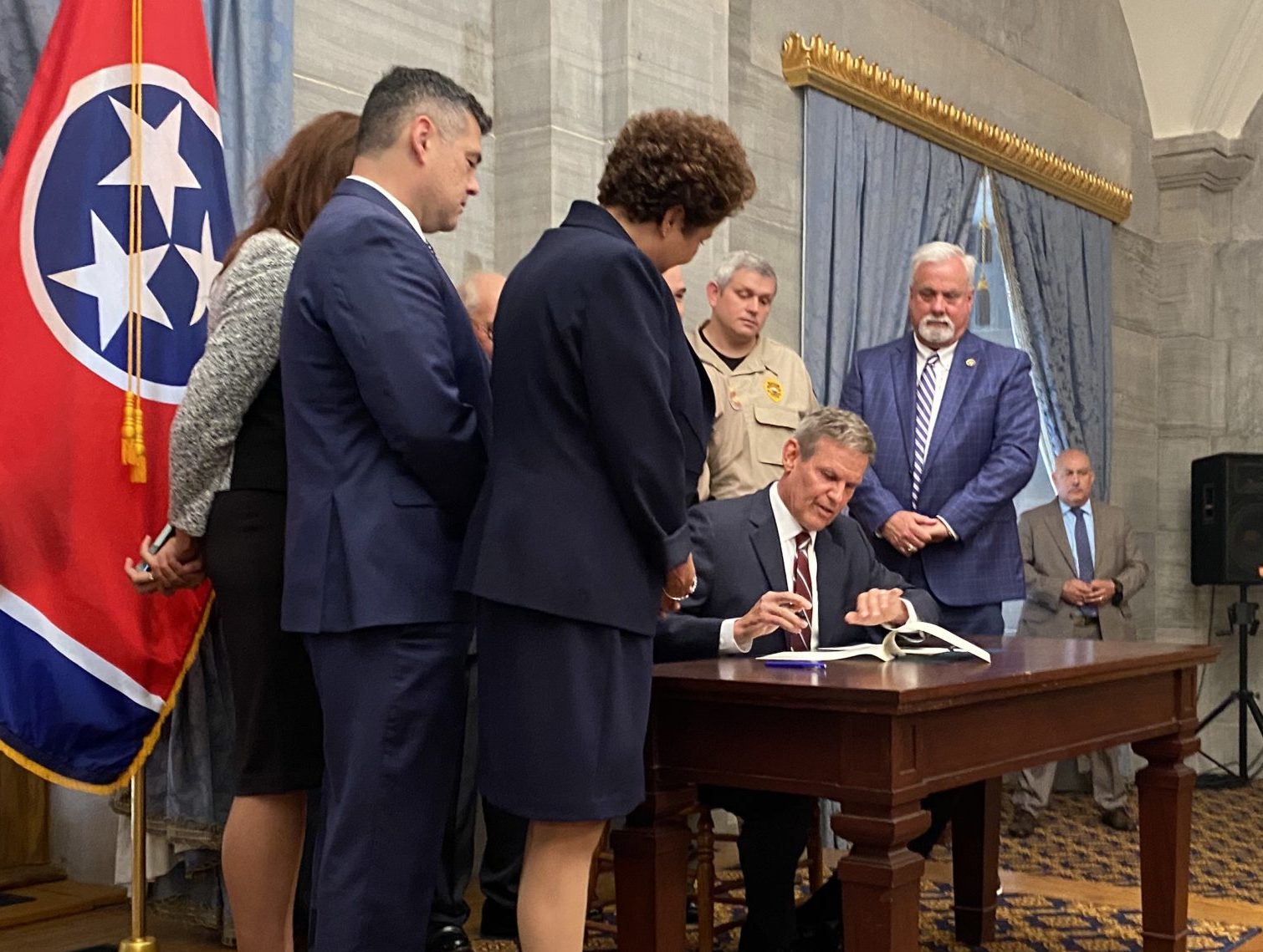 After Texas Shooting Tennessee Governor Signs Executive Order To Harden Schools But No New 