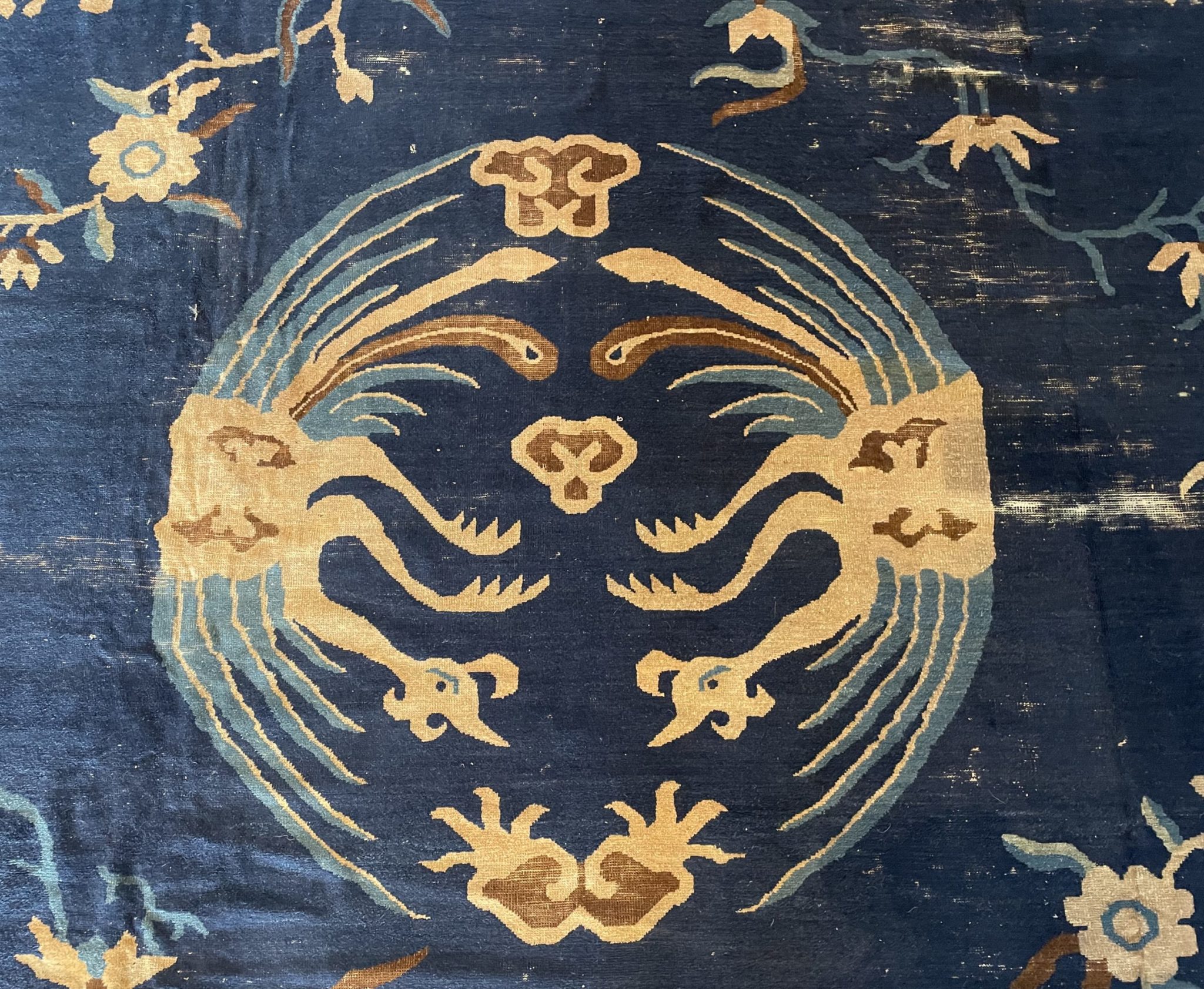 How a Persianowned rug business in Nashville is keeping the art of weaving alive WPLN News