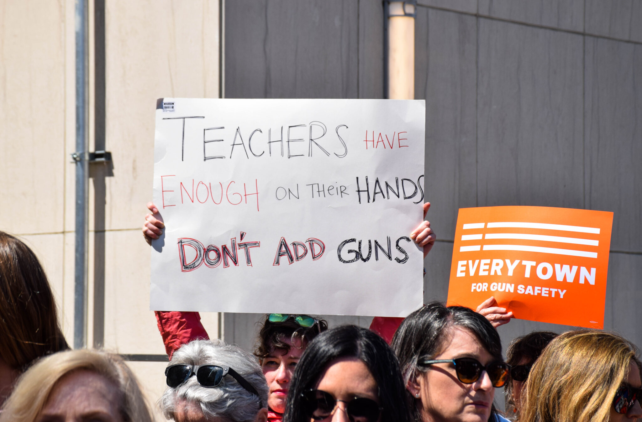 Tennessee advances bill allowing teachers to carry firearms, rejects
