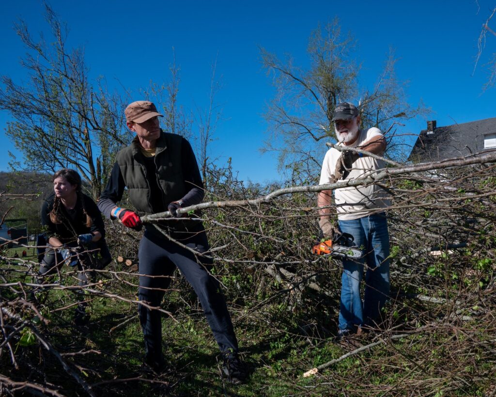 Readyville tornado cleanup