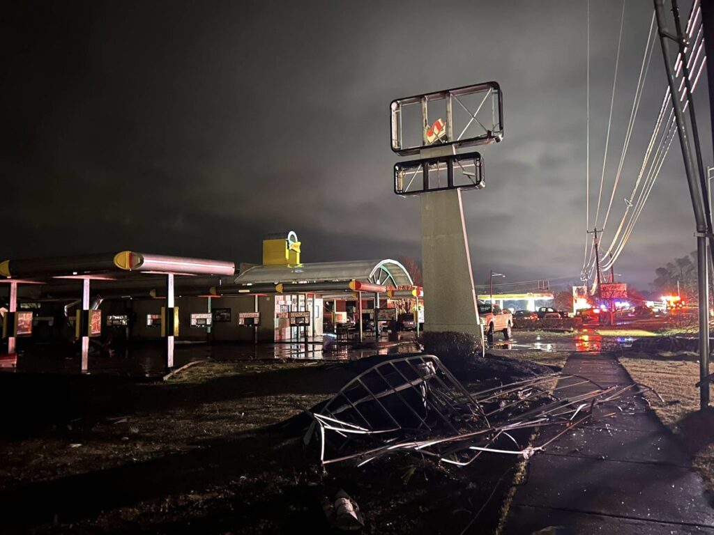 Hendersonville, Tennessee storm damage