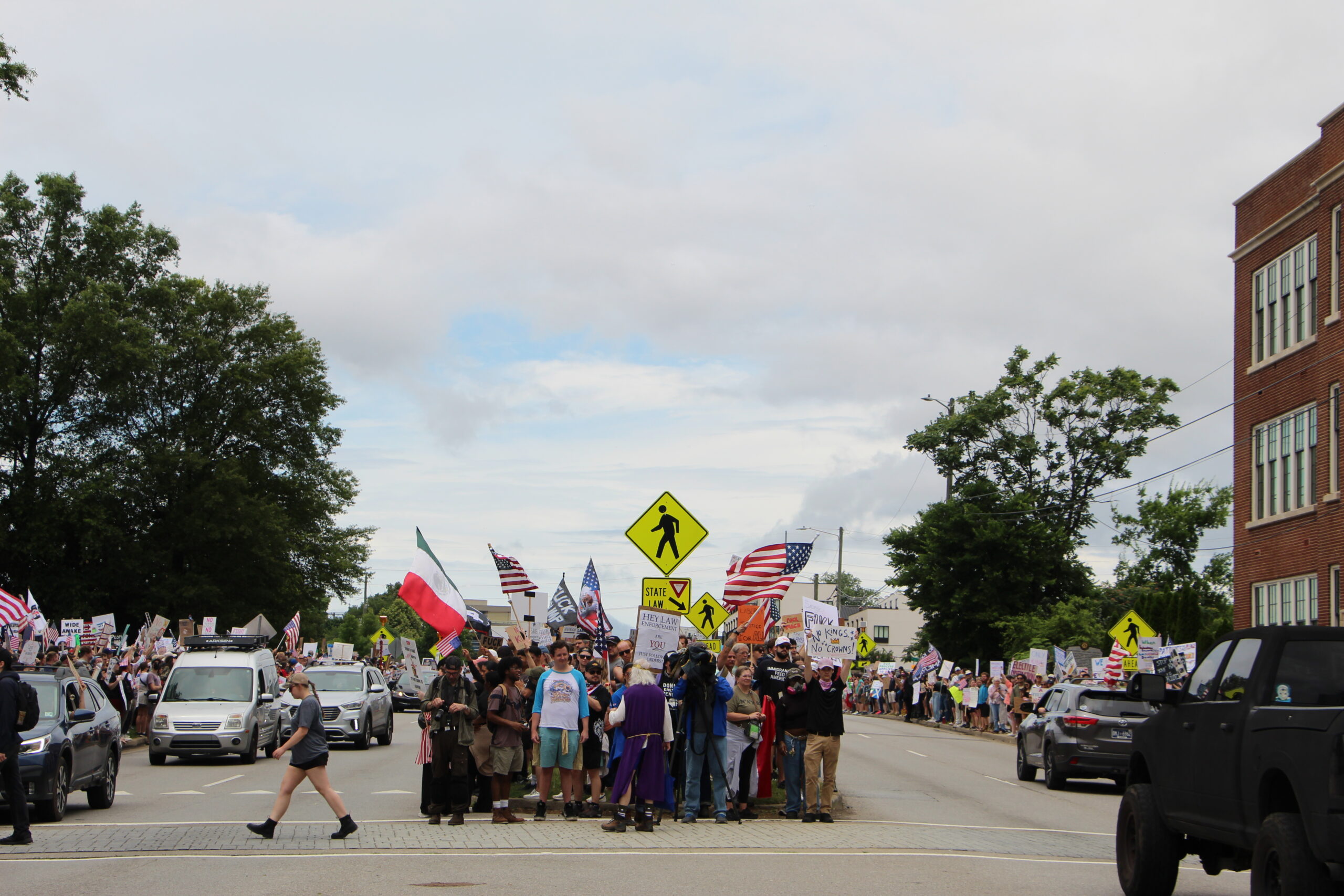 No Kings Nashville protest crowds