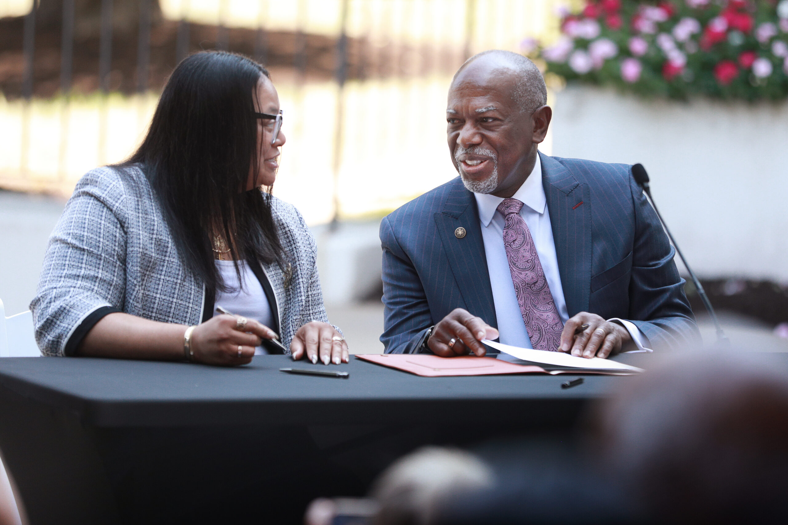 Meharry Medical College and Nashville General Hospital sign two-year service contract