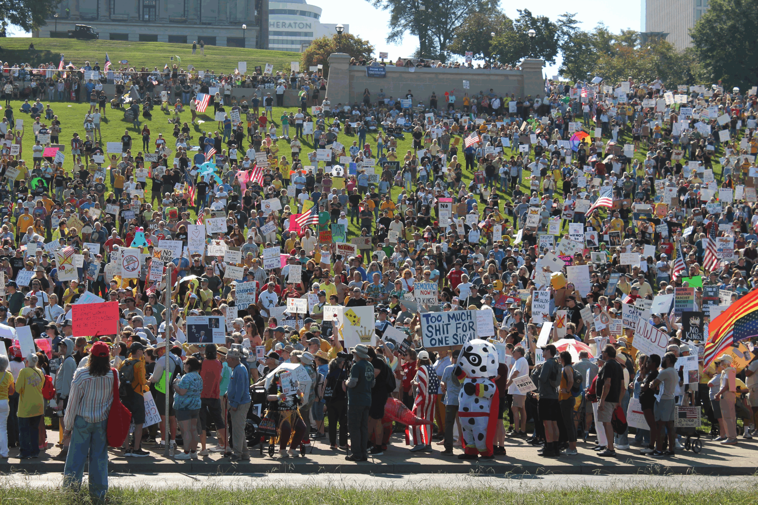 Photo of the crowd at the Nashville No Kings' protest