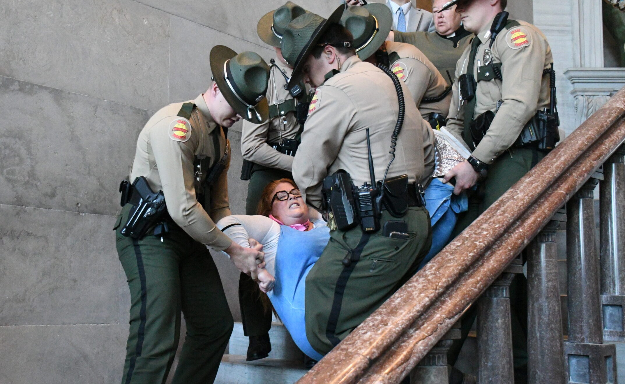 Bill to track transgender Tennesseans passes the House