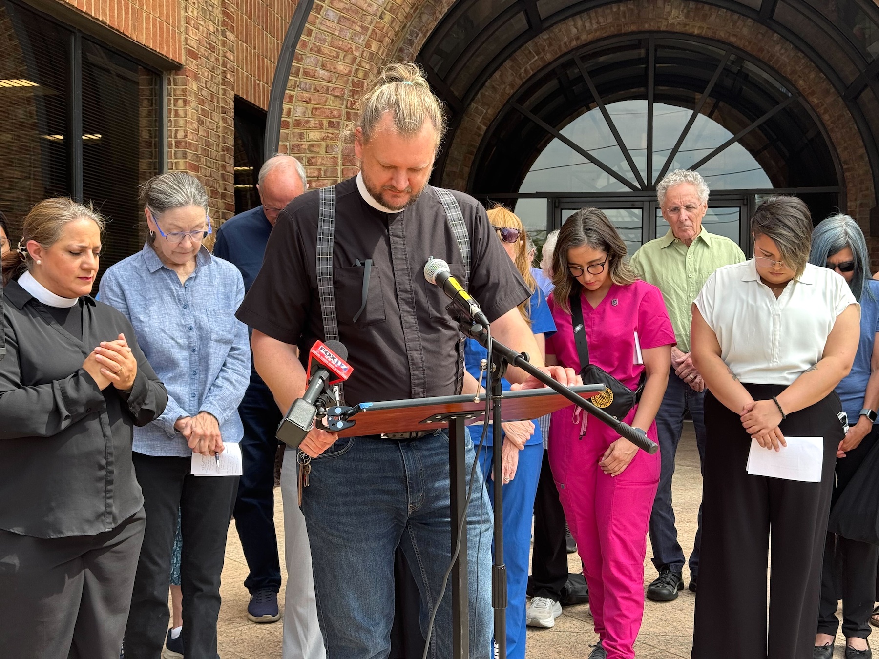 Middle Tennessee clergy say they were kept from undocumented patient at Catholic hospital