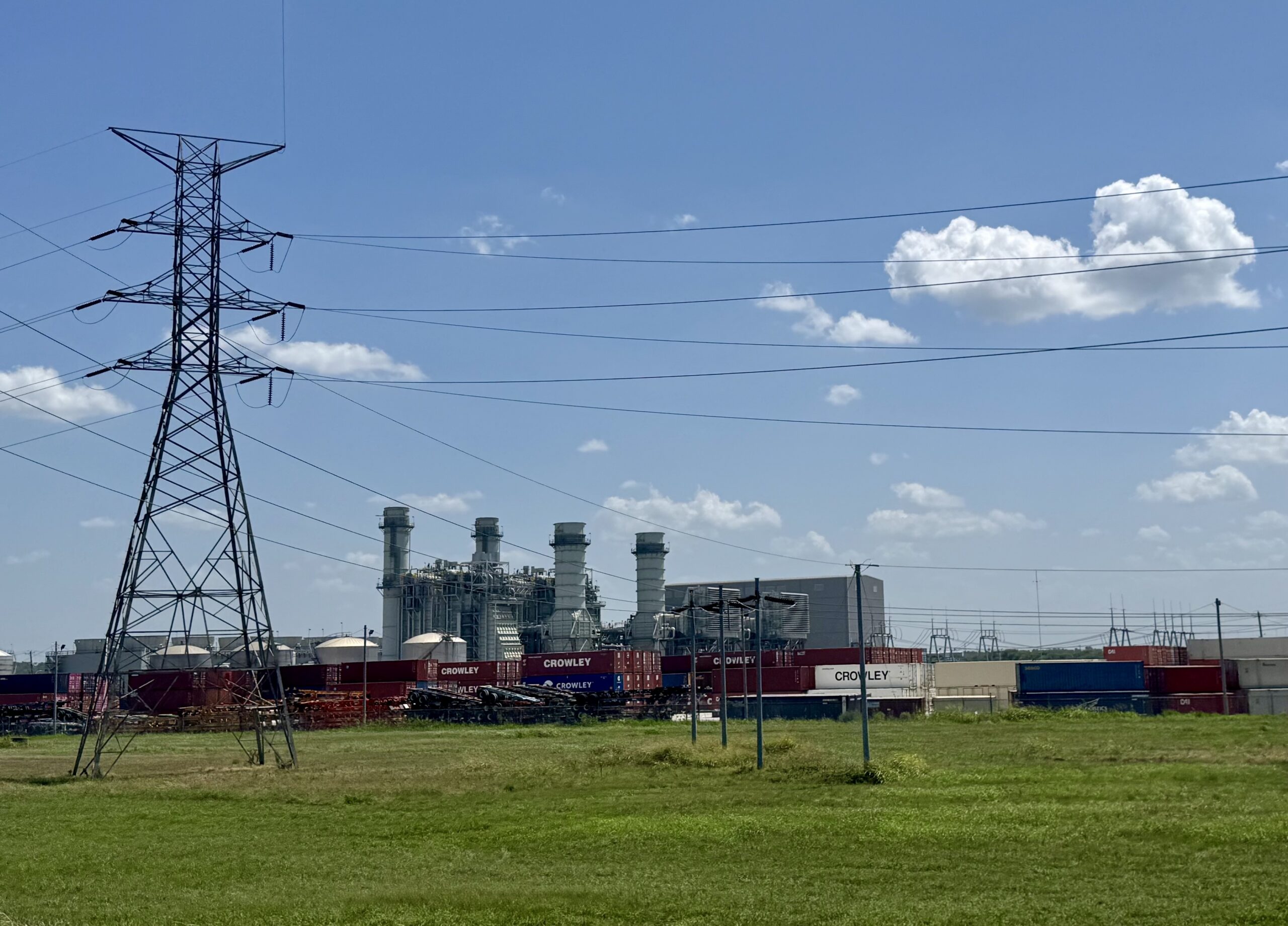 TVA Adjusts Data Center Electricity Rates Amid Infrastructure Expansion