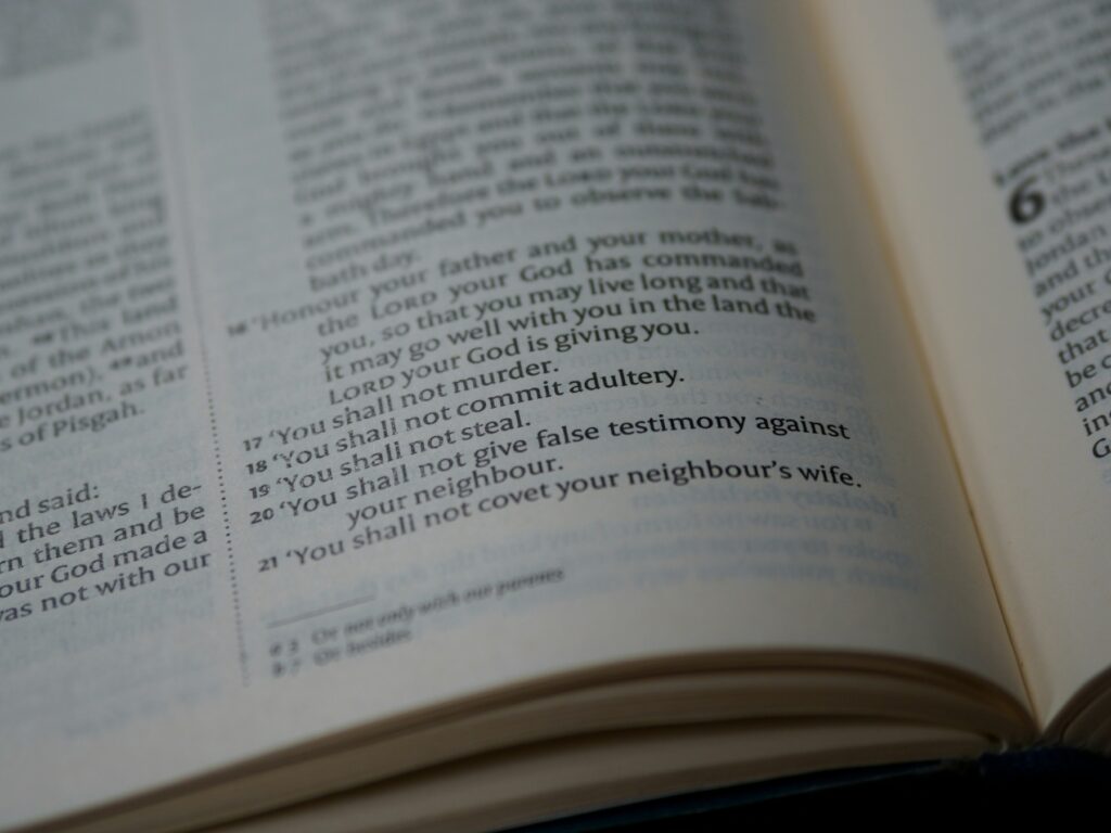 Bible: Ten Commandments